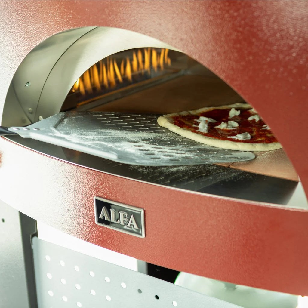 Alfa_Moderno_3_Pizze_Pizza_Oven_Sliding_Pizza_Into_Oven_Off_Of_Peel_1024x1024