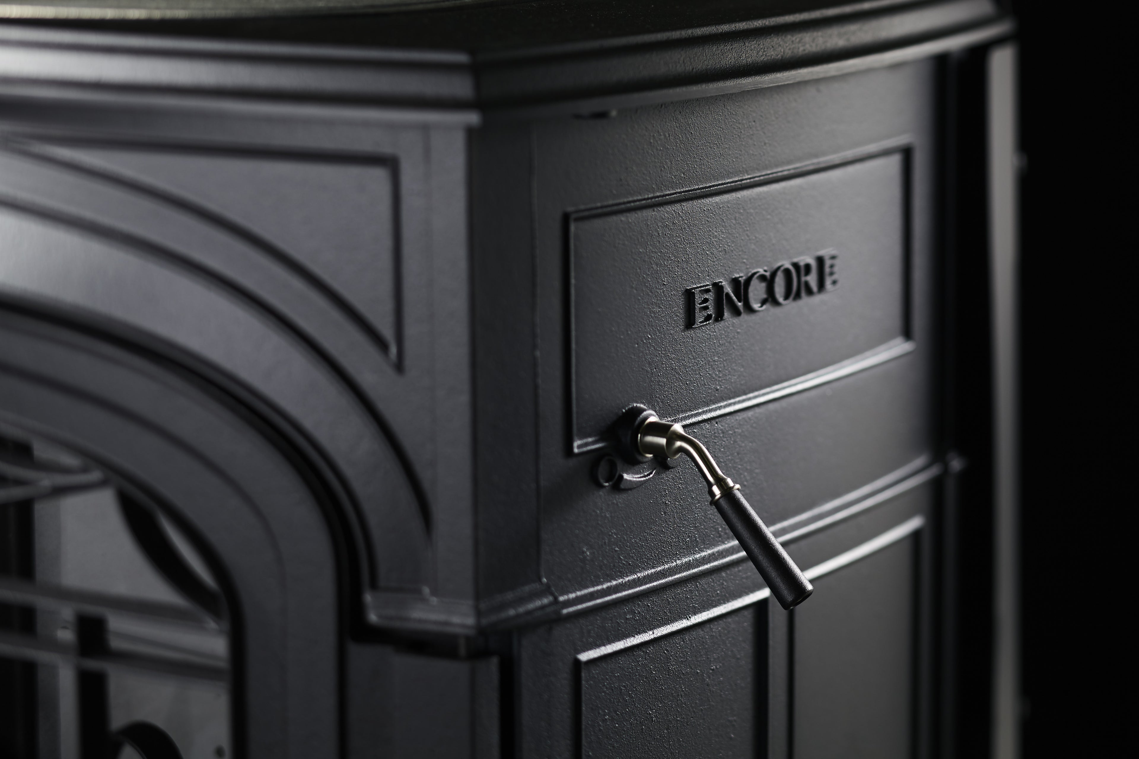 Encore Wood Stove – Photo (Detail 1 – 4C High Res)