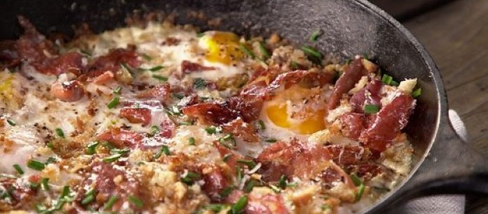 grilled-eggs-with-prociutto